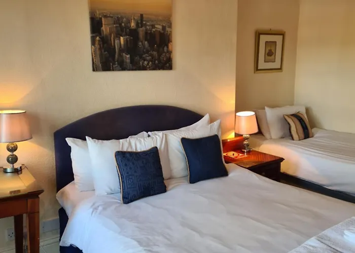 The Hillmorton Manor Hotel
